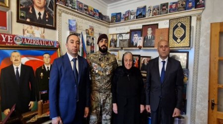 Qurban bayramında Polad Həşimovun anası ZİYARƏT OLUNDU