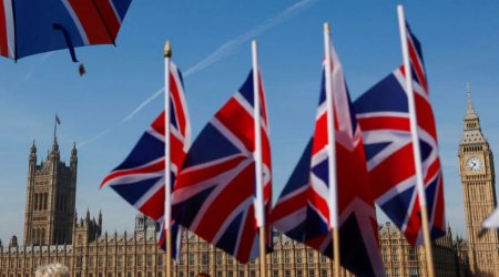 Britaniya Rusiyaya qarşı sanksiyaları genişləndirdi - Daha 10 şəxs, 20 gəmi...