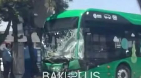 “Bakubus” avtobusu QƏZAYA DÜŞDÜ – Yaralılar VAR – VİDEO