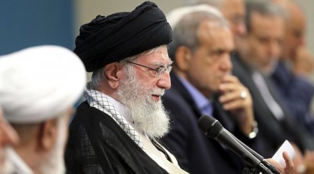 Əli Xamenei İran xalqını TƏBRİK ETDİ - FOTO