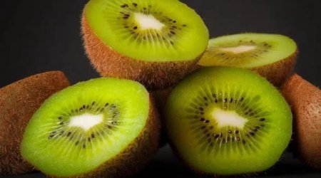 21 gün yatmazdan əvvəl bir kivi yesəniz, orqanizm necə reaksiya verəcək?