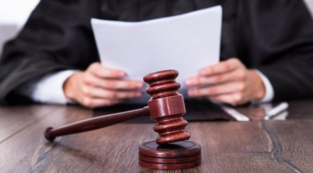 18 yaşlı qız ailəsindən qaçdı, görüşdüyü oğlanı ürəyindən bıçaqladı