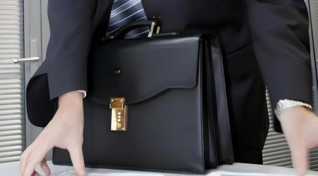 21 məktəb direktorunun işinə XİTAM VERİLİB - RƏSMİ