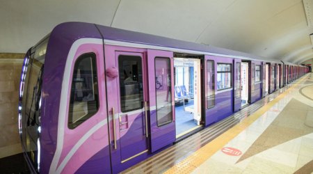 Bakı metrosunda uşaq DÜNYAYA GƏLDİ