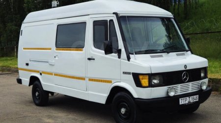 Belarusda qeyri-adi mikroavtobus: Saunalı "Mercedes-Benz" satışa çıxarıldı – FOTO