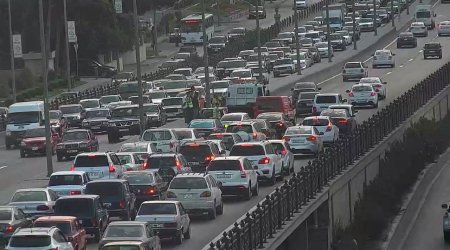 Bakının bir sıra yollarında TIXAC VAR