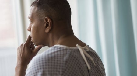 Kişilərin DİQQƏTİNƏ – Bu vərdiş dodaq xərçəngi yaradır