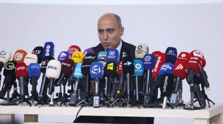 “Müəllim uşağı öyrətmirsə, işinə son veriləcək” – Emin Əmrullayev