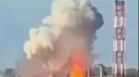 Ukrayna PUA-ları Ufada neft emalı zavoduna DÜŞDÜ - VİDEO