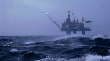 FAKTİKİ HAVA: Dənizdə dalğanın hündürlüyü 4.2 metrə çatdı