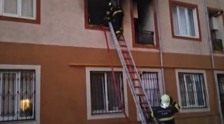 Xırdalanda çoxmərtəbəli binada yanğın oldu, 15 nəfər sakin təxliyə olundu - VİDEO