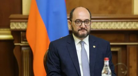 Paşinyanın aparat rəhbəri: Bakı və İrəvan arasında intensiv təmaslar gedir