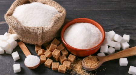 Dünyada kəskin ucuzlaşan şəkər Azərbaycanda niyə BAHALAŞIR?