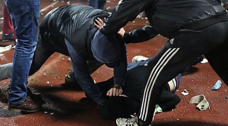 Bakıda məşhur restoranda DAVA: Mühafizəçinin qolunu dişlədi