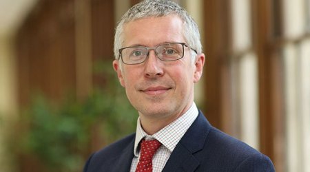 Britaniyanın Azərbaycandakı səfiri "Qarabağ"a azarkeşlik edir - VİDEO