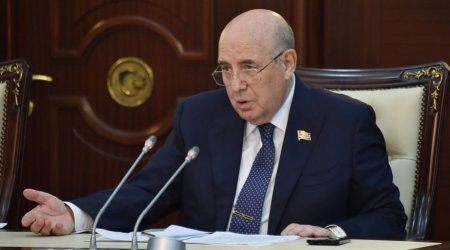 Əhliman Əmiraslanov: “Kəndlərdə tibb məntəqəsi yoxdur, olanlar da yararsız vəziyyətdədir”