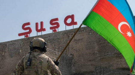 Üçrəngli Azərbaycan Bayrağı azad səmalarda dalğalandıqca qəlbimizə qürur gətirəcək