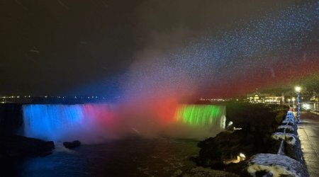 Niaqara şəlaləsi Azərbaycan bayrağının rəngləri ilə İŞIQLANDIRILDI &ndash; VİDEO 