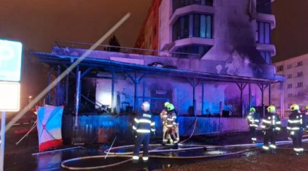 Bakıda &ldquo;La Villa&rdquo; restoranında PARTLAYIŞ: Ölən var - FOTO