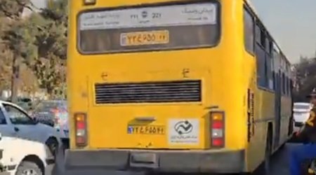 Tehranda avtobus sürücüsü sərnişinlərə bıçaq çəkdi – ANBAAN VİDEO