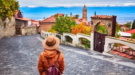 Ölkəyə gələn turistlərin sayı niyə azalıb?