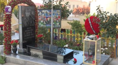 Bakıda iki şəhidin məzarı qarət edildi - VİDEO