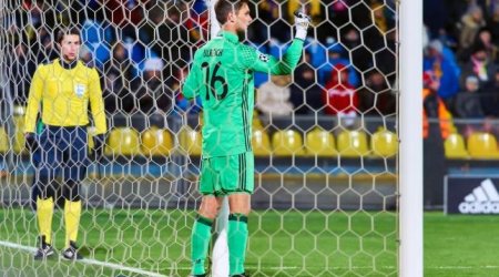 “Bavariya”nın qapıçısı karyerasını BAŞA VURUR