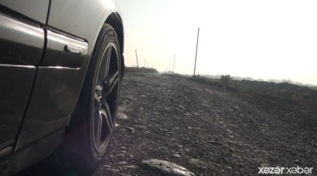 Taksi sürücüləri bu yolun hər kilometrinə 1 manat tələb edirlər - VİDEO