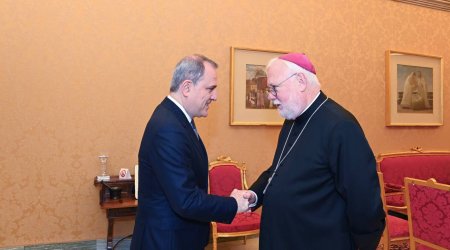 Ceyhun Bayramov Vatikanın arxiyepiskopu ilə ikitərəfli əlaqələri müzakirə etdi - FOTO