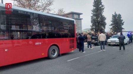 Gəncədə avtobusla minik maşınının toqquşması nəticəsində xəsarət alan şəxslərin SON DURUMU
