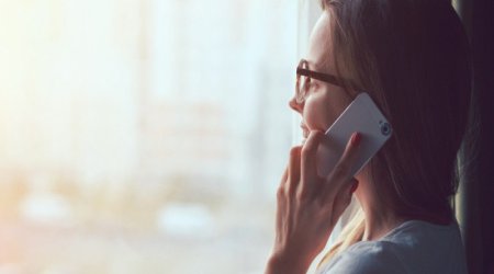 Telefonla çox danışanlar, DİQQƏTLİ OLUN: Xəstəlik riskiniz var…