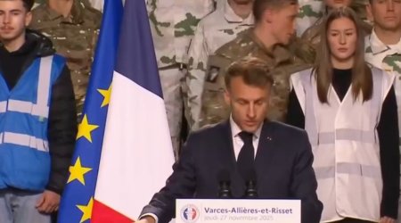 Fransalı hərbçi Makronun çıxışına belə etiraz etdi - VİDEO