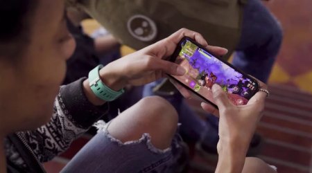 Məktəblilər təhlükə saçan oyunlara necə qoşulmalarından DANIŞDILAR - VİDEO