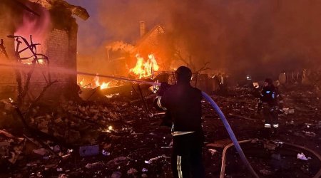 Çoxmərtəbəli yaşayış binasında PARTLAYIŞ – VİDEO