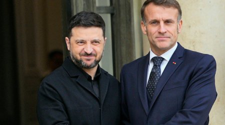 Makron Zelenski ilə Ukrayna münaqişəsini müzakirə etdi