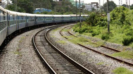 Göyçə mahalında qatar relsdən çıxdı - FOTO