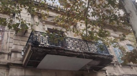 Bakıda eyvanı uçan bina memarlıq abidəsi imiş - RƏSMİ/FOTO