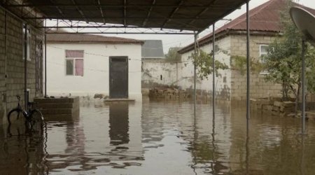 Aşağı Güzdək qəsəbəsindən ŞİKAYƏT: Yağış yağanda evlər su altında qalır – VİDEO