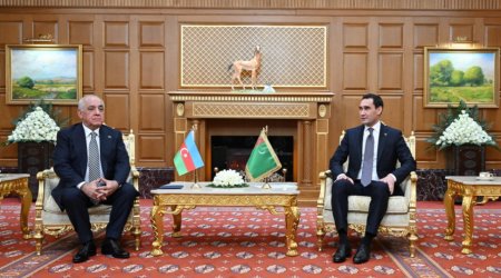 Əli Əsədov Aşqabadda Sərdar Berdiməhəmmədov ilə görüşdü – FOTO