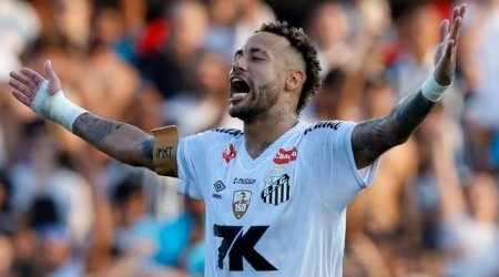Neymarın “Santos”la müqaviləsi ERTƏLƏNDİ