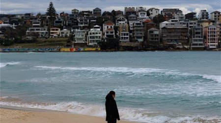 Sidney çimərliyindəki atışma ilə bağlı iki nəfər TUTULDU - VİDEO