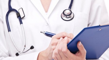 Baş həkimin ölkədən çıxışına STOP qoyuldu