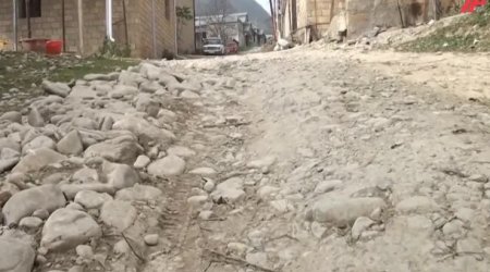 Şamaxının mərkəzində keçilməz yollar -VİDEO