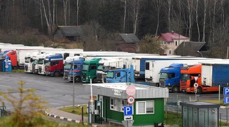 Britaniya Rusiya neft-qaz şirkətlərini &ldquo;qara siyahı&rdquo;ya SALDI