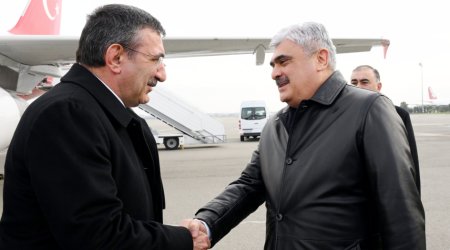 Cevdet Yılmaz Azərbaycana gəldi - FOTO