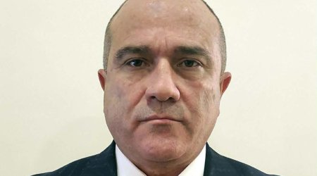 Yeni başçı müavinini işdən çıxardı