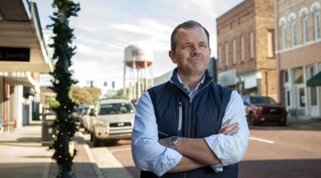 Şirkətini satdı - 240 milyon dolları əməkdaşlarına payladı