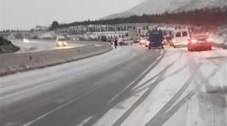 Şahdağ yolunda avtomobil dərəyə aşdı - Hərəkət müvəqqəti dayandırıldı &ndash; VİDEO