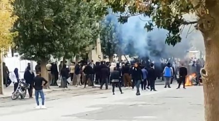 İranda gərginlik PİK HƏDDƏ &ndash; Xalq və hökumət qüvvələri arasında silahlı toqquşmalar BAŞLADI &ndash; VİDEO