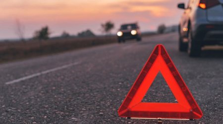 Bakıda DƏHŞƏT: Sərxoş halda asfalta uzandı, maşın vurub öldürdü